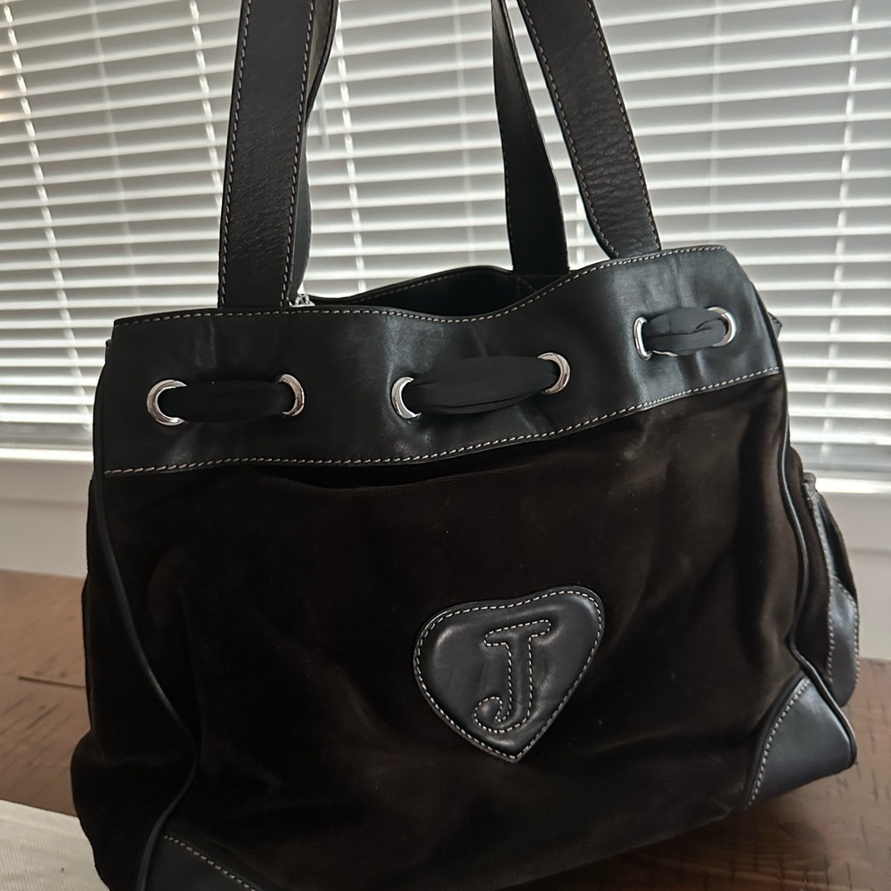 Juicy Couture Black and Cream Shoulder Bag *Y2K* - Picture 3 of 3